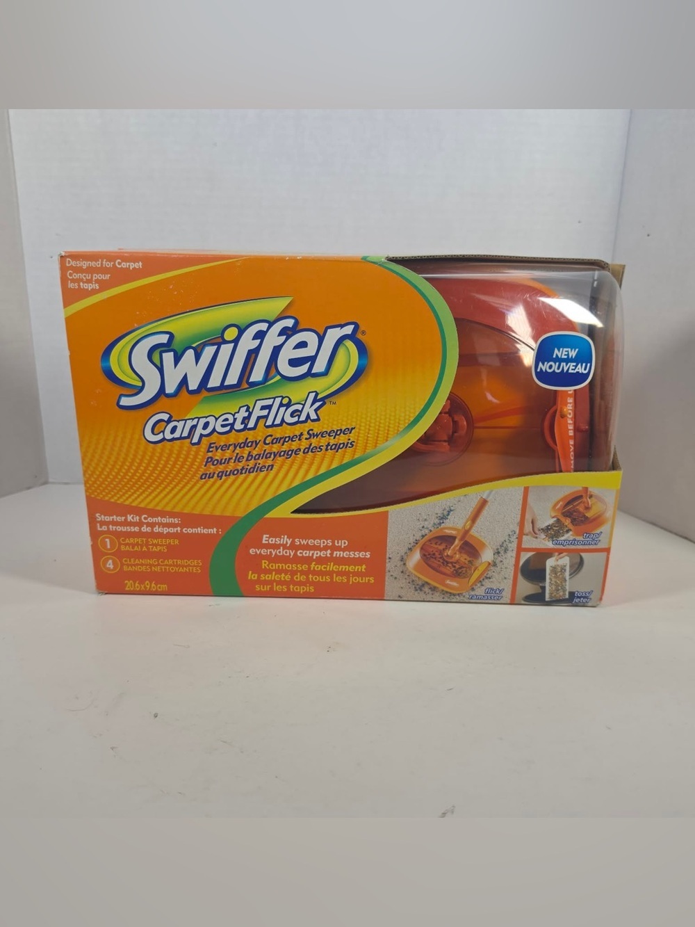 SWIFFER CARPET FLICK Carpet Sweeper Starter Kit Cleaning Open Box w/4 Refills